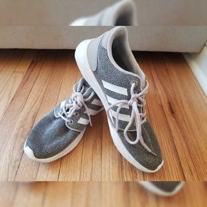 Women's Adidas Size 8 Gray Running Shoes